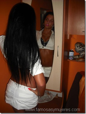chicas negras en faldas