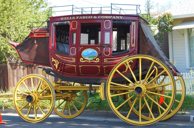 [wells fargo wagon[5].jpg]