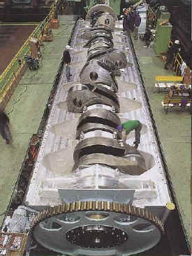 [BIG-engine-crankshaft[3].jpg]