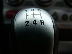 [stick shift 4882431514_9b5cd96f1d_m[4].jpg]