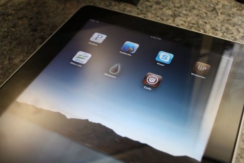30679 500 Geohot announce BlackRa1n application to jailbreak iPad
