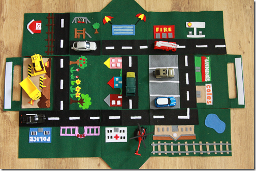 Felt play mat for cars