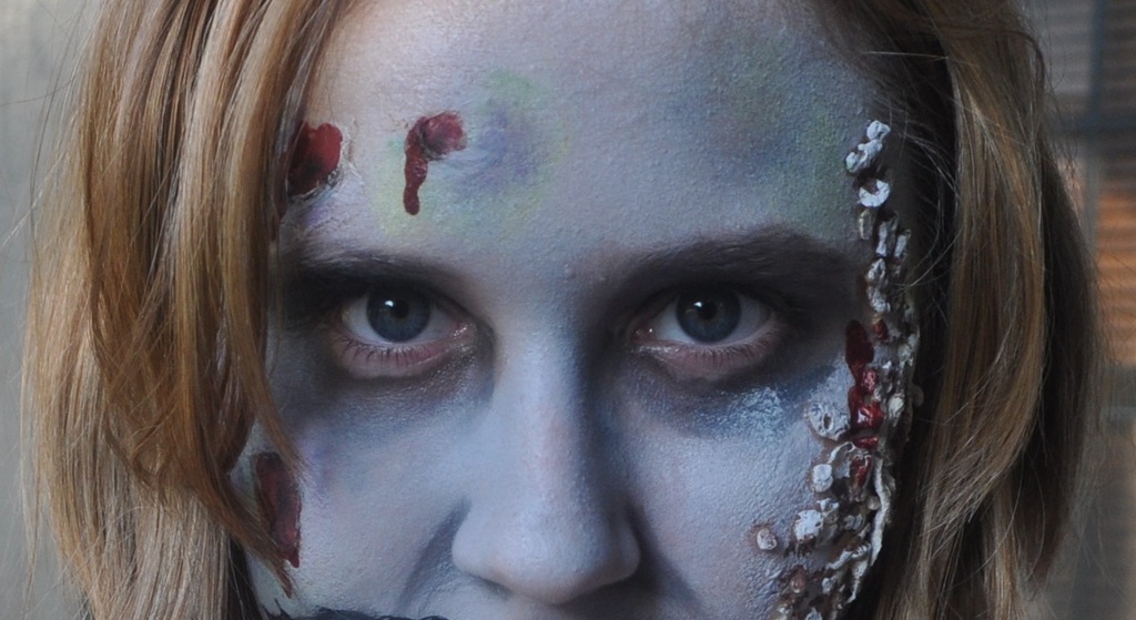 [zombie3.jpg]