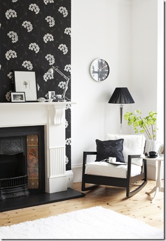 Foto by Joanna Henderson - papel somente em um pedaço da parede