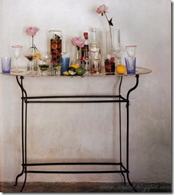 Casa de Valentina - via Everything Fabulous - bar improvisado