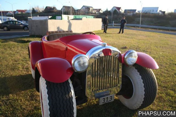 donald_duck_car_05.jpg