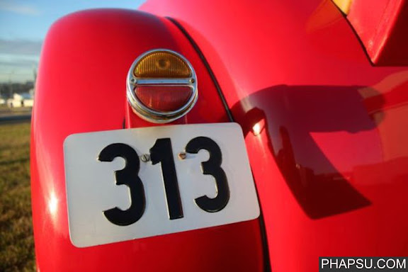 donald_duck_car_15.jpg