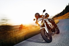 [2010_honda_cb1000r_6[18].jpg]