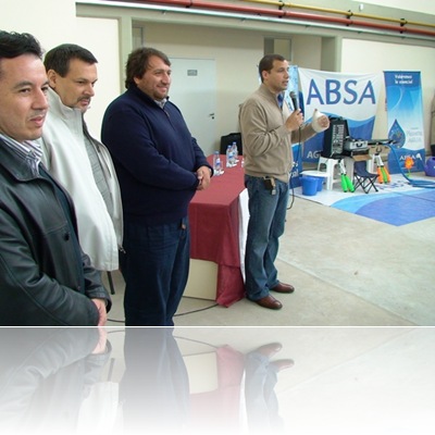 Marcelo Bonavita, ABSA y Juan Pablo de Jesús en presentación del programa "Planeta Agua"