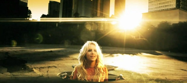 [Britney Spears - Till The World Ends 11[5].jpg]