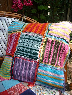 [knitted+cushion[5].jpg]