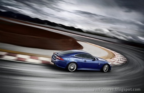 [2011-Jaguar-XKR-Special-Edition-18[2].jpg]