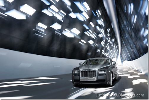 2011-Rolls-Royce-Ghost