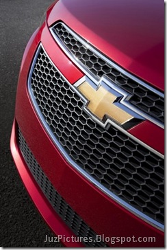 2011-Chevy-Cruze-RS-1