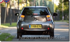 Toyota-iQ-European-rear