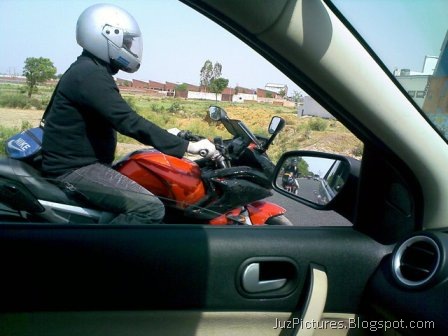 [yamaha-fz-side-orange.jpg]