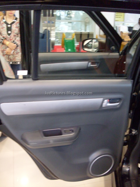 [Bimal's-Maruti-Suzuki-Swift-Limited-Edition-Rear-Door[1].jpg]
