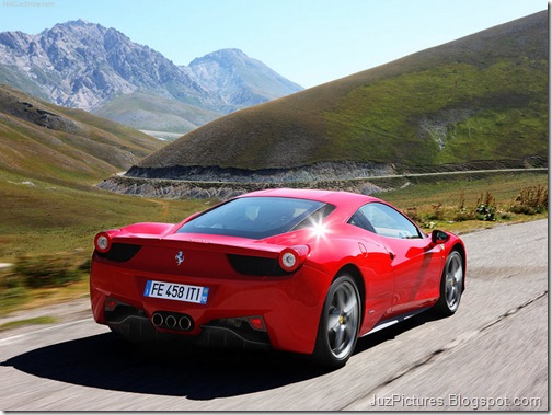 Ferrari-458_Italia_2011_13
