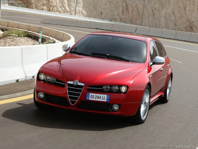 [Alfa Romeo 159 Sportwagon 7[2].jpg]