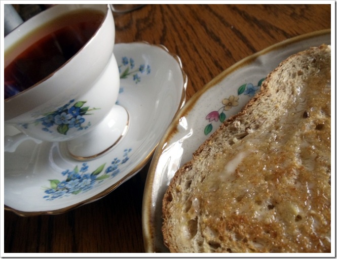 tea with buttered toast