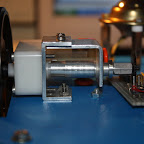Dettaglio della struttura definitiva dei motori, come si può vedere è stata aggiunta un'altra staffa ad L per aumentare la stabilita dell'encoder.