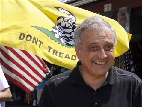 [paladino-beastiality-porn[5].jpg]