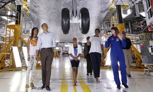 [obamanasa2[4].jpg]