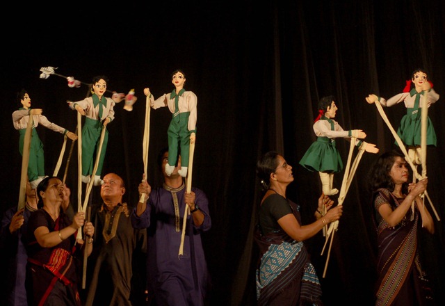 [22-04-11_Guwahati-_puppet_show_at_Puppetry_Festival_(3)[3].jpg]