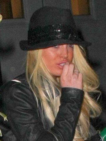 lindsay-blonde-01
