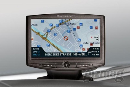 mercedes-benz-truck-navigation-system