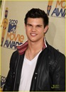 taylor-lautner-mtv-movie-awards-03