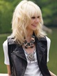 taylor-momsen-teen-vogue-september-2009-pictures-4
