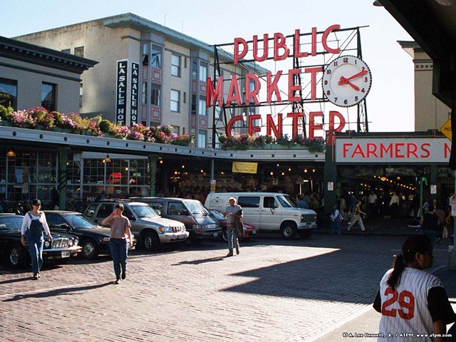 [pike_place_market[3].jpg]