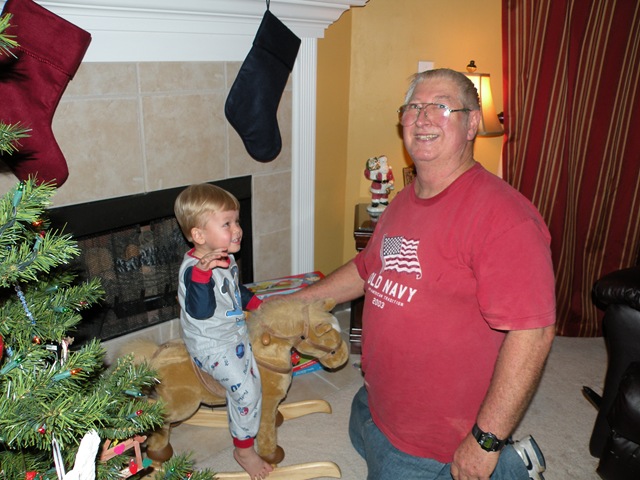 [Christmas 2008 423[2].jpg]