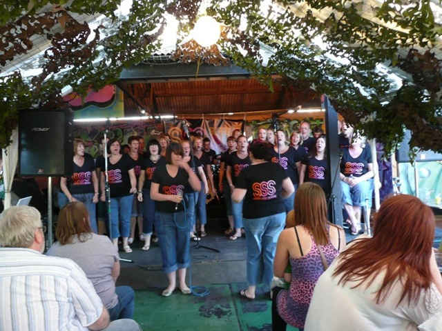 [Sufflk Online - Suffolk Soul Singers[3].jpg]