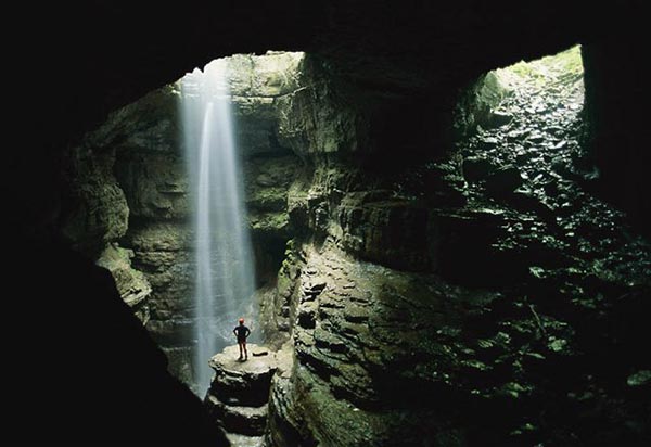 Awesome caves, fantastic caves, amazing caves, spectacular caves, but all natural ones Awesome caves, fantastic caves, amazing caves, spectacular caves, but all natural ones