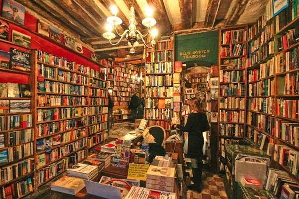 biblioaU3zsXv