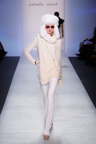 [Pamella+Roland+Runway+Fall+2010+MBFW+daywear[2].jpg]