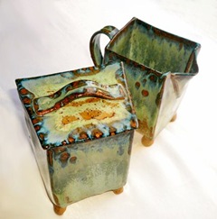 glazedOver pottery sugar and creamer set[1]