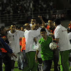 EN : Les joueurs s’offrent un tour d’honneur