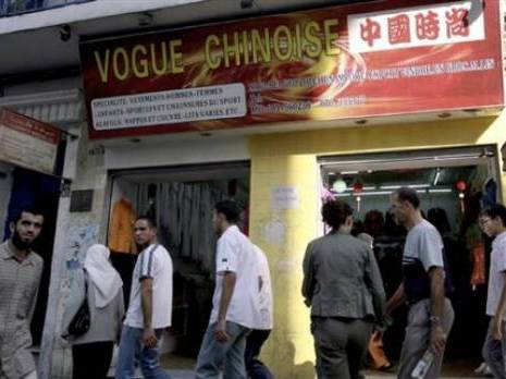 Les chinois fuient l'Algerie Chinois_78493_465x348