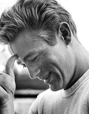 [james-dean-1[3].jpg]