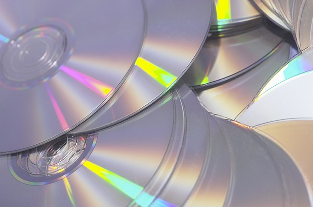 [pile-of-cds[6].jpg]