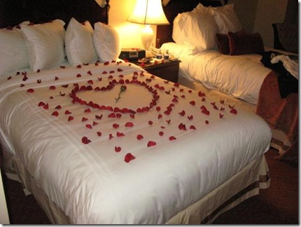 Anniversary Celebrations in London in Bizarre Styles