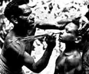 Sambia-Papua-New-Guinea-Brutal-Rituals.jpg