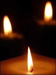 90_12_58---Christmas-Candle_web