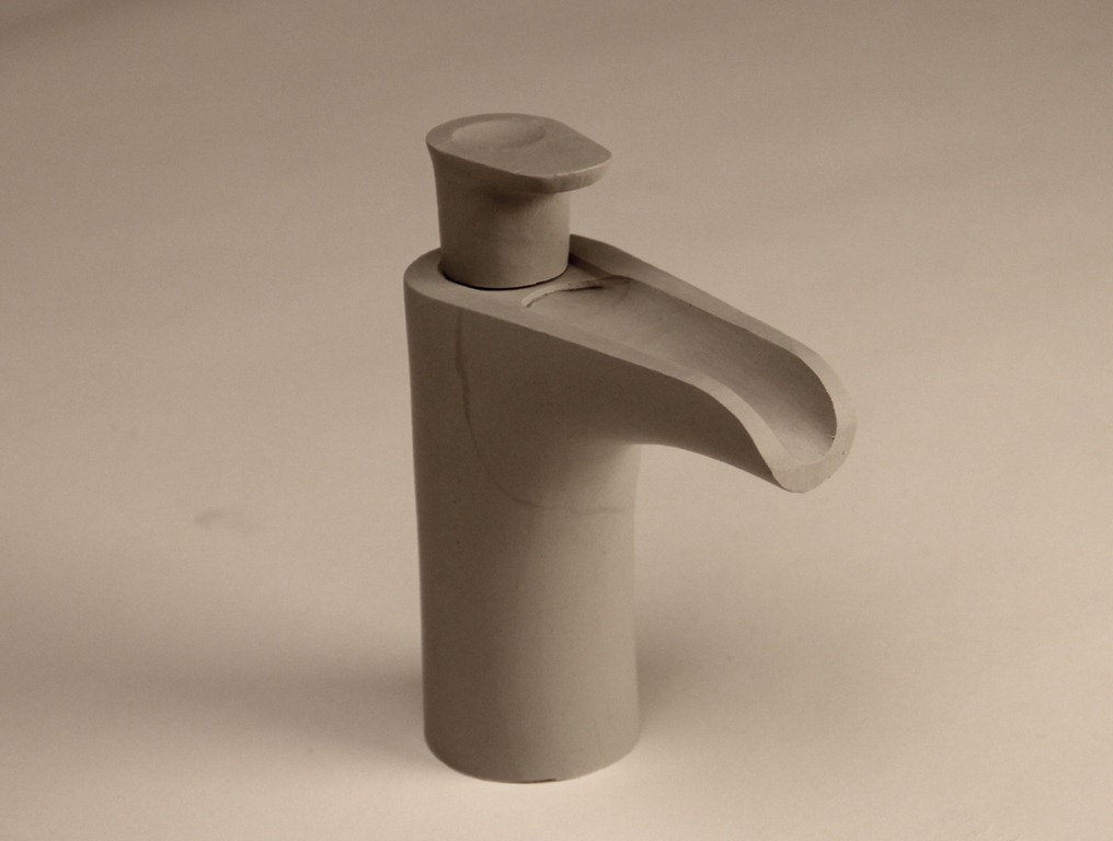 [2010-09-29-Clay-Model-in-Photo-Studi[2].jpg]