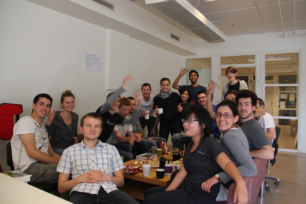 [2010-09-26-Umea-Marcos-Birthday-Fika.jpg]