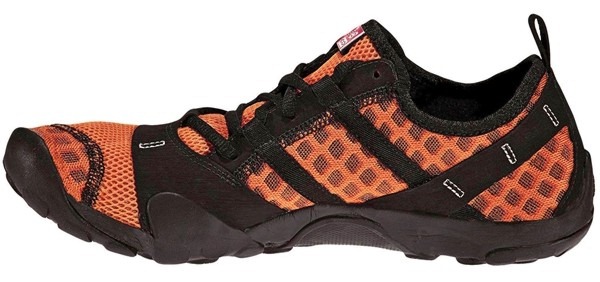 [New Balance MT10 Medial[4].jpg]