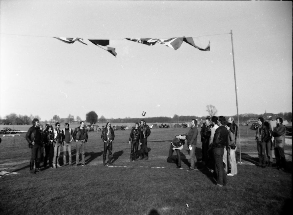 1982 - Kruikentreffen - Helvoirt z 03.jpg